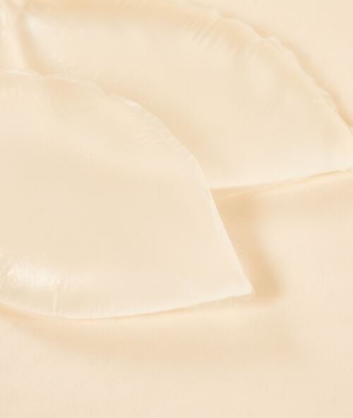 Silicone pads transparent.