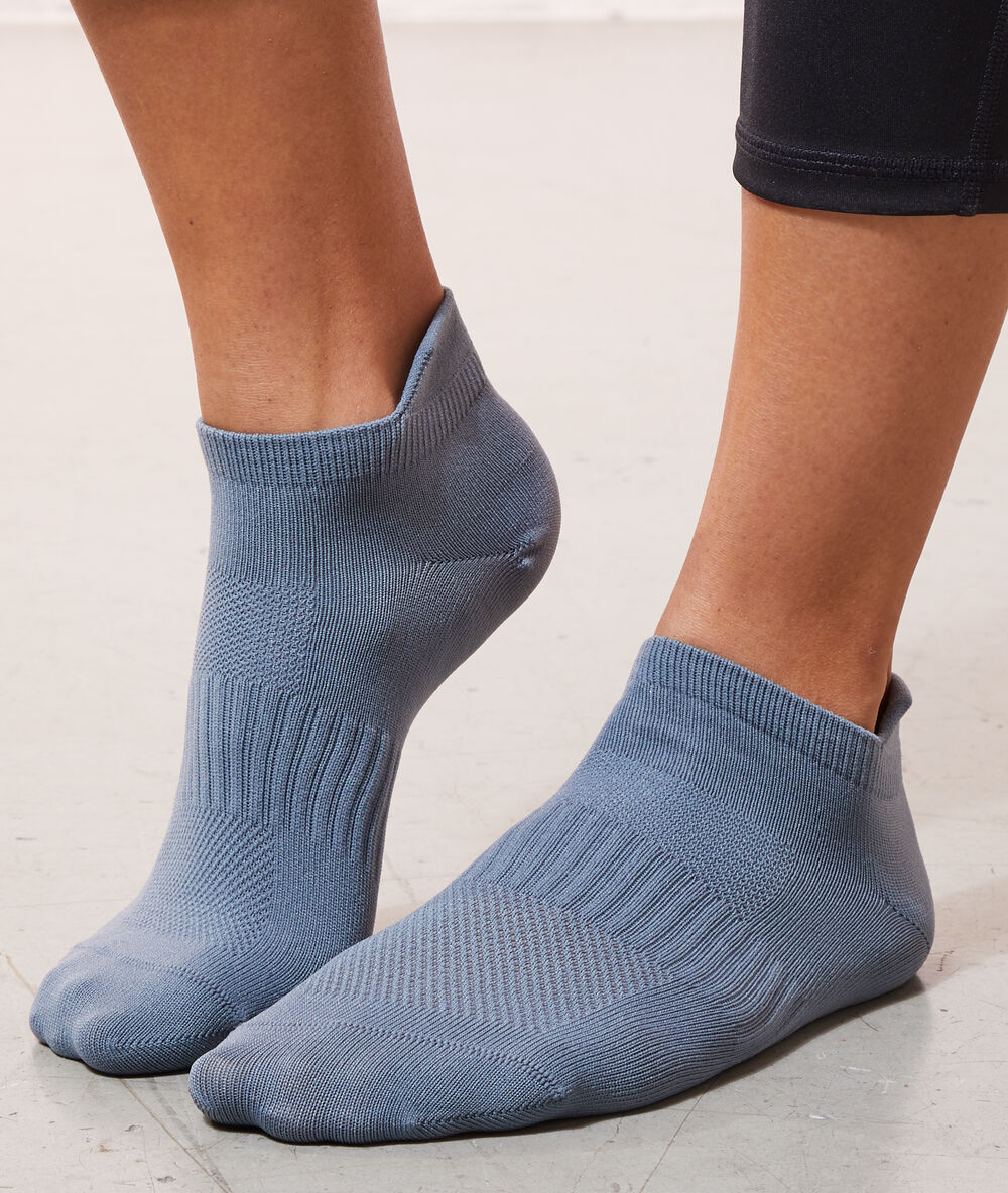 Sports socks grey.