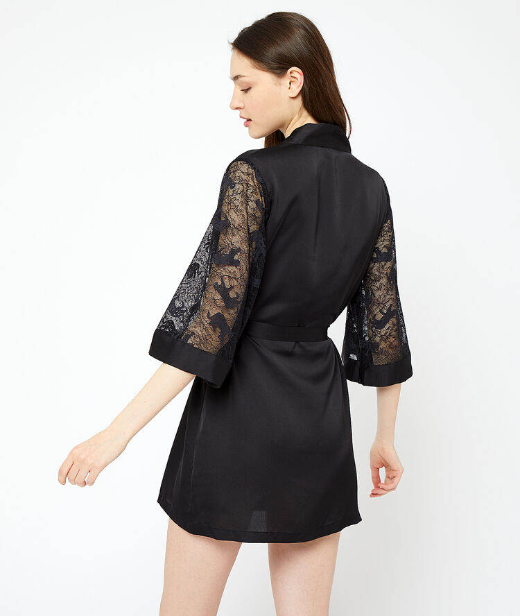 Lace sleeves kimono black.
