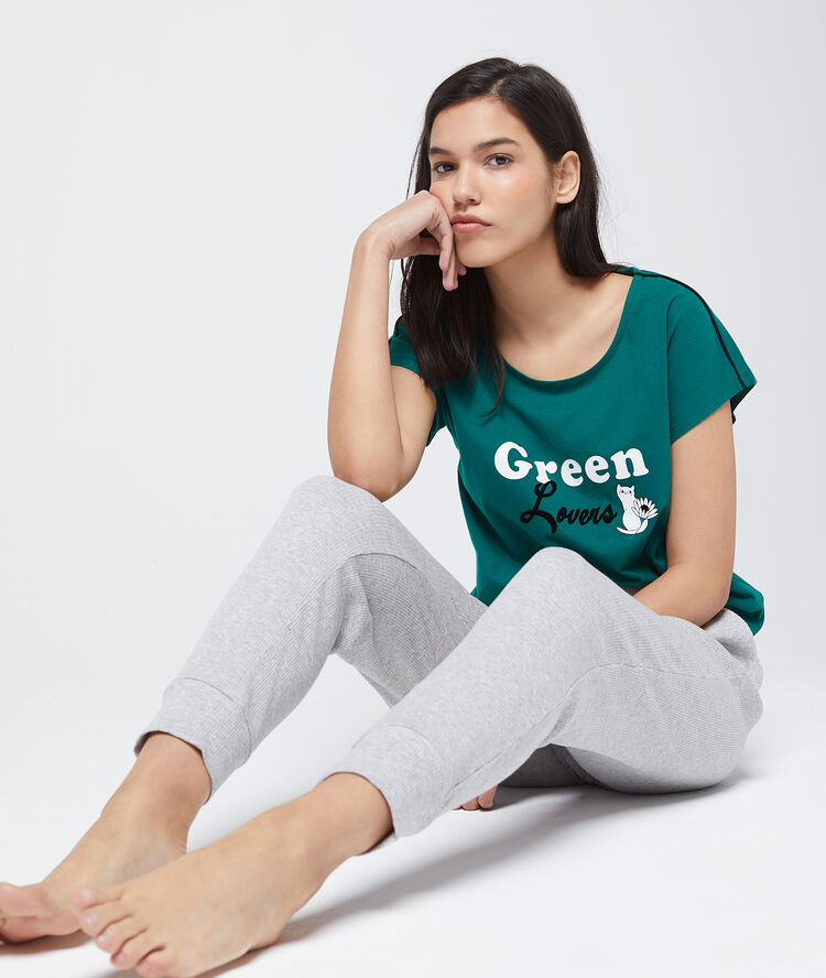 Green lovers' t-shirt green.
