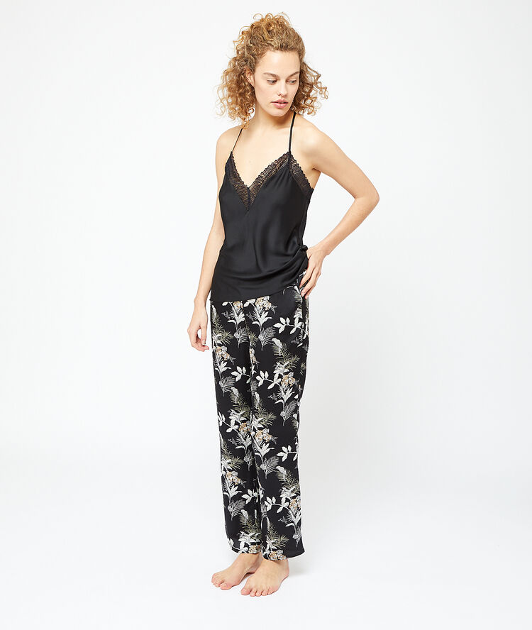 Camisole with neckline and lace back black.