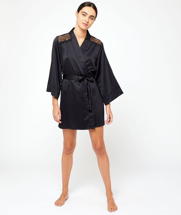 Satin kimono, lace detailing Satin kimono, lace detailing