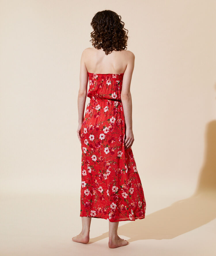 Robe longue imprim&eacute; floral rouge.