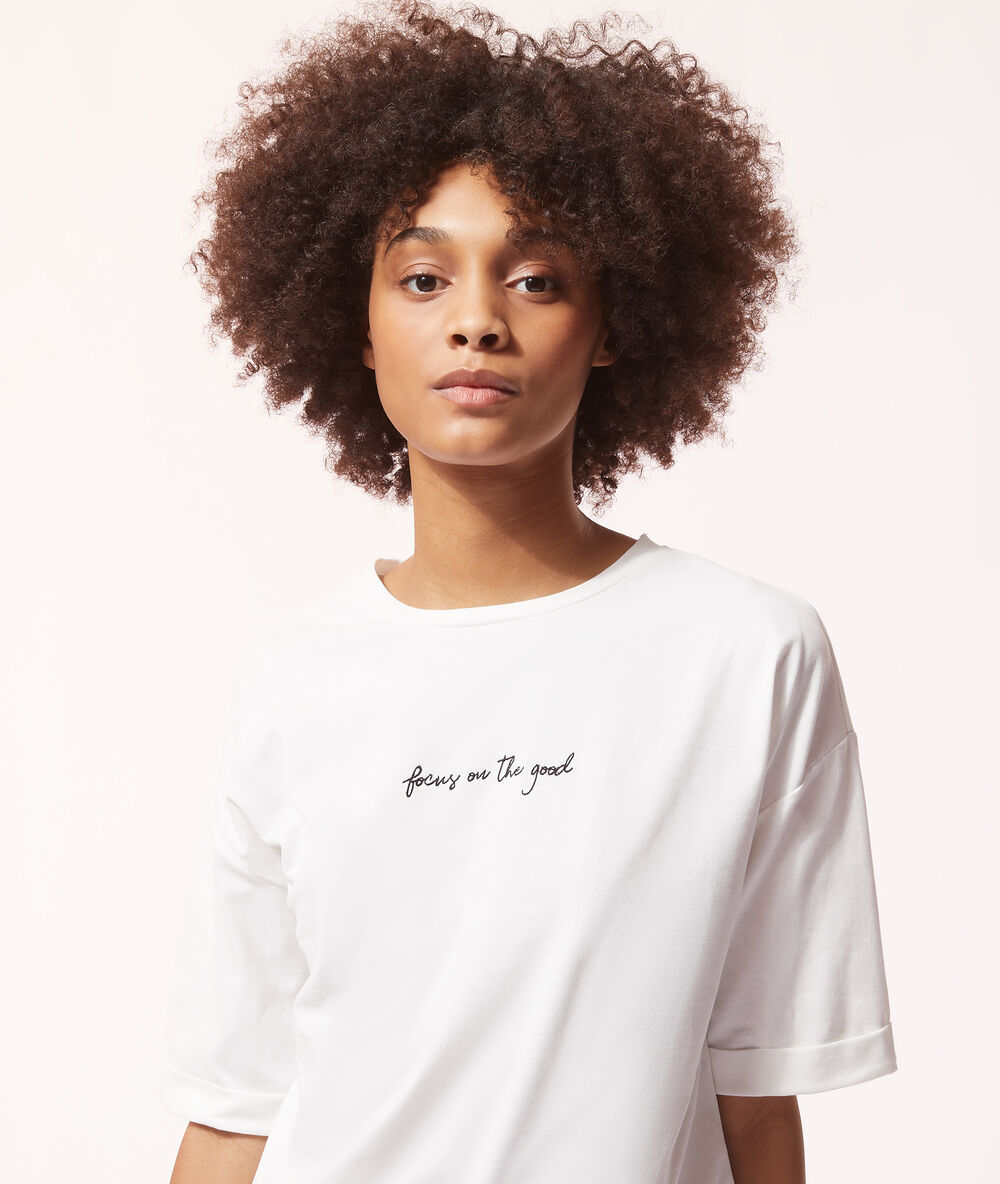 T-shirt "focus on the good" ecru.