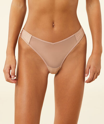 Tulle and silk thong;${refinementColor}
