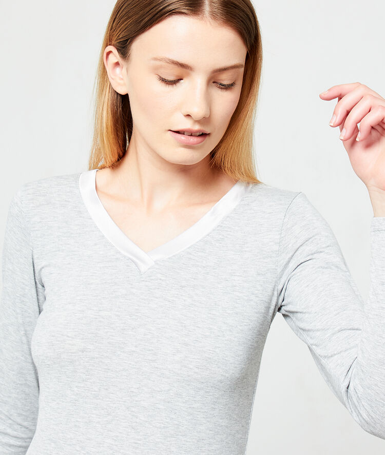 V neck satiny top grey pearl.