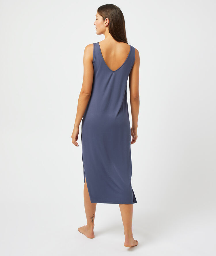 Nuisette longue bleu.