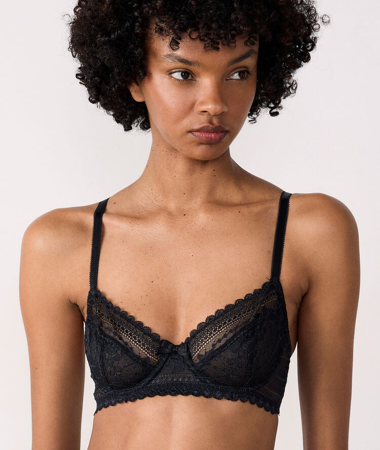 Lace bra, no padding black.