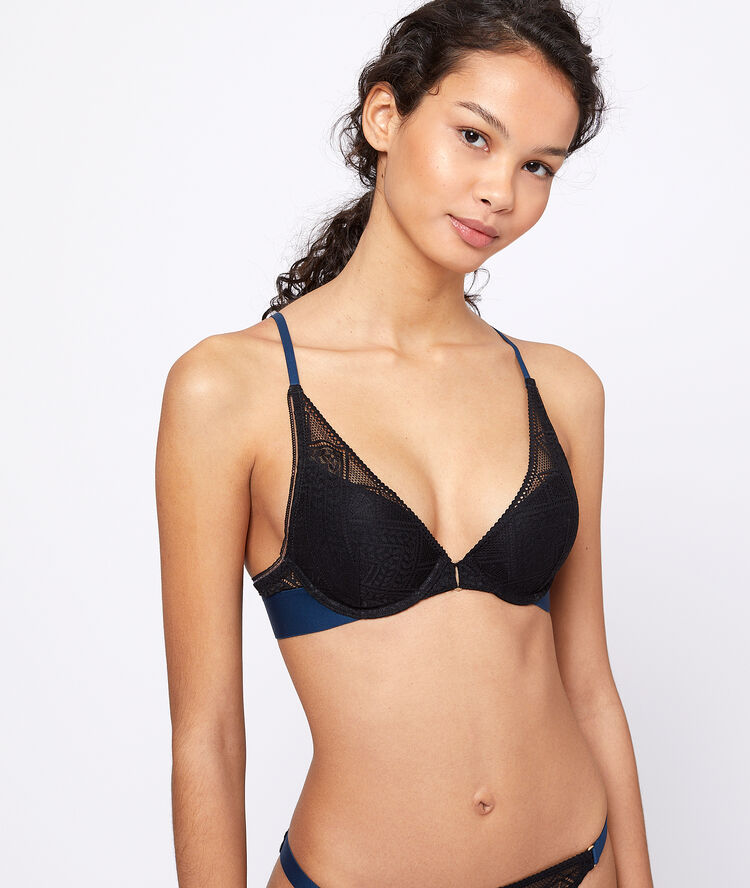 Bra n&deg;2 : lace plunge push-up bra, satin detailing black.