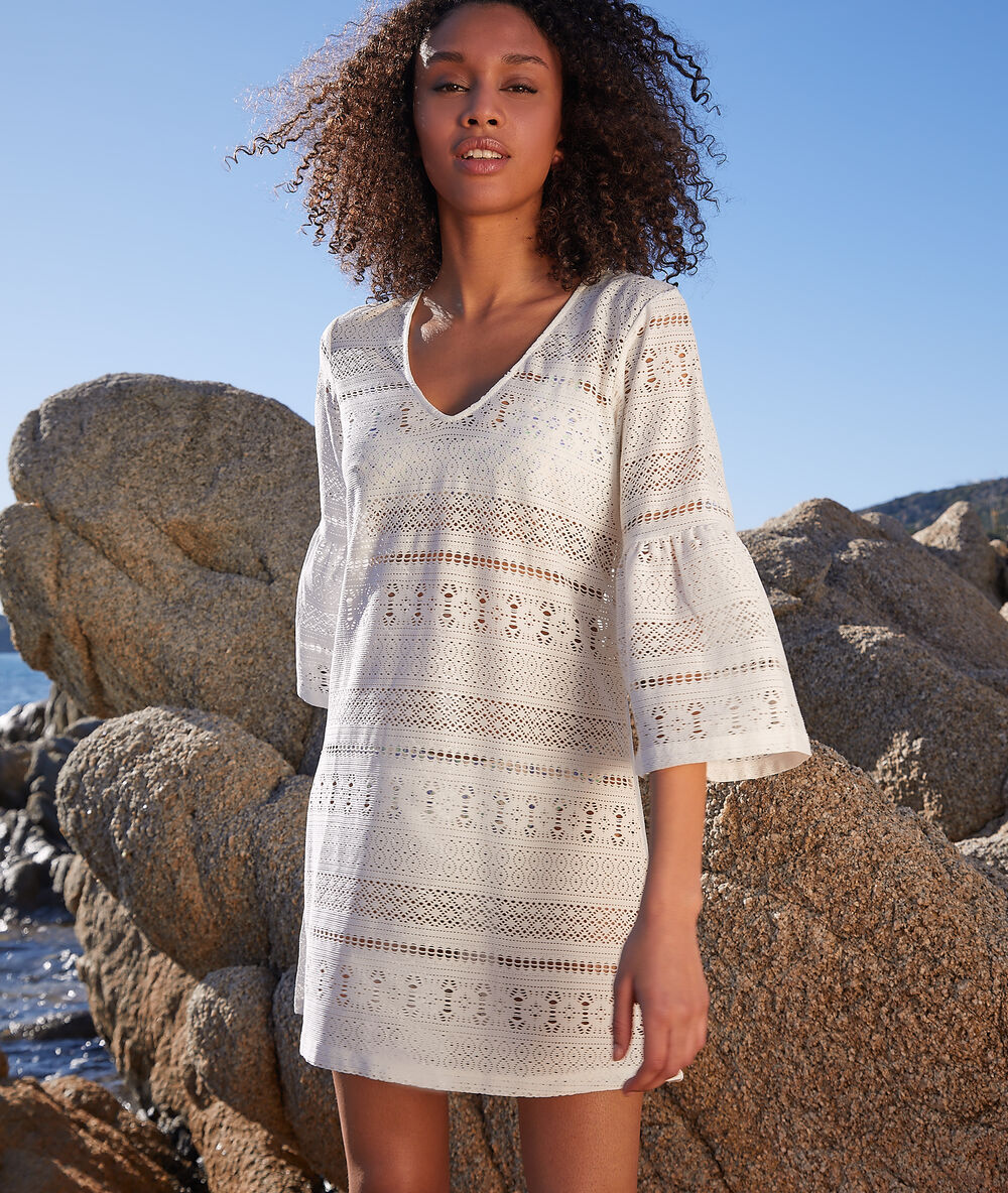 Tunique de plage manches 3/4 ajour&eacute;e ecru.