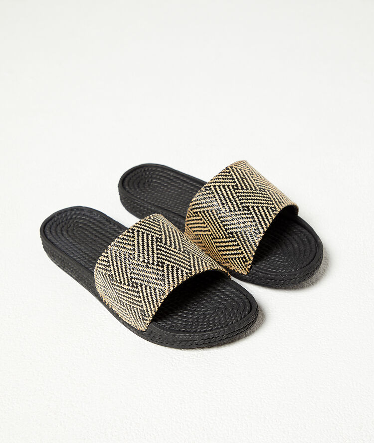 Tongs tress&eacute;es noir.