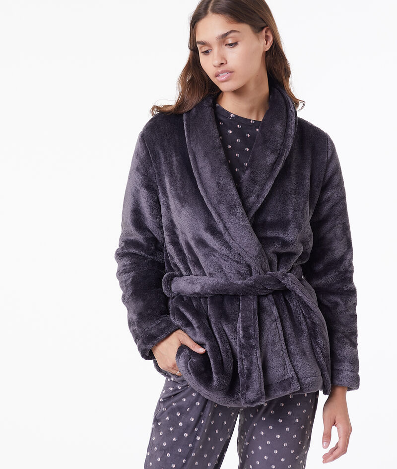 Short fleece robe;${refinementColor}