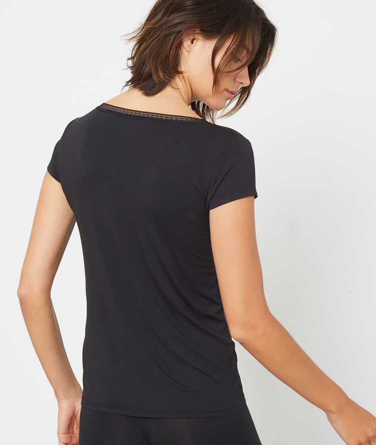V neck lace t-shirt  black.