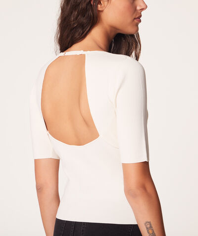 Backless top;${refinementColor}