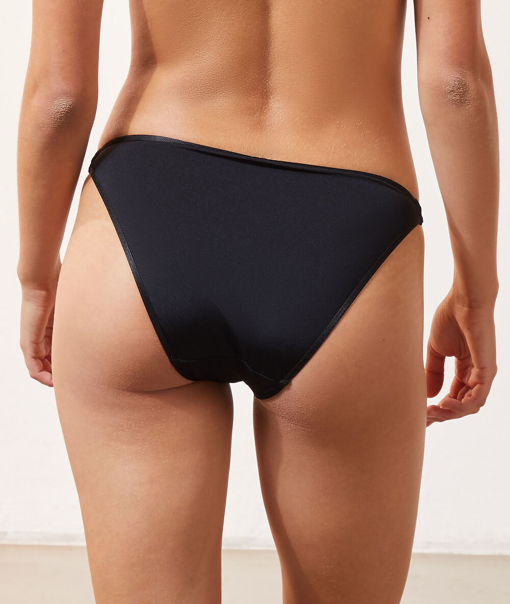 Culotte en microfibre noir.
