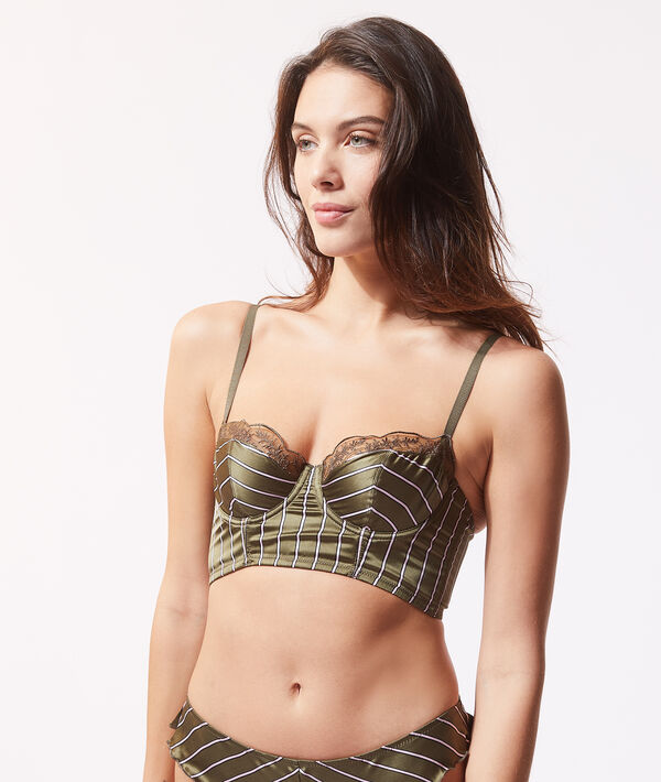 Sujetador sin relleno con corpi&ntilde;o de seda. Copa A-C;${refinementColor}