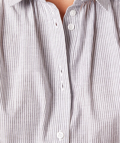 Cotton short-sleeved blouse;${refinementColor}