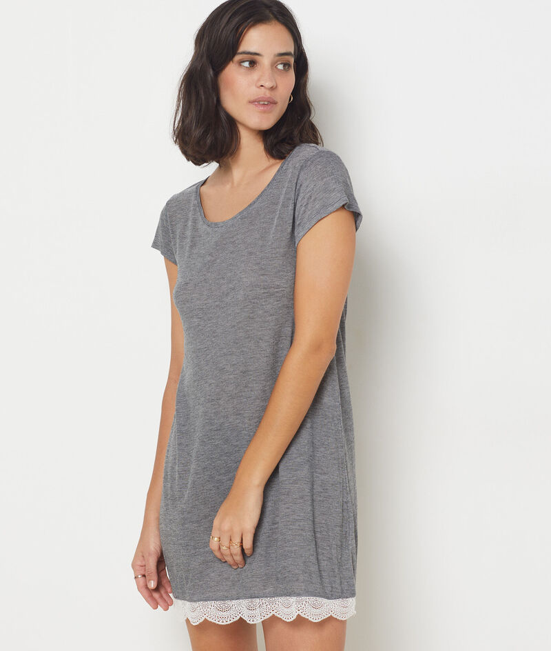 Nightshirt with lace details;${refinementColor}