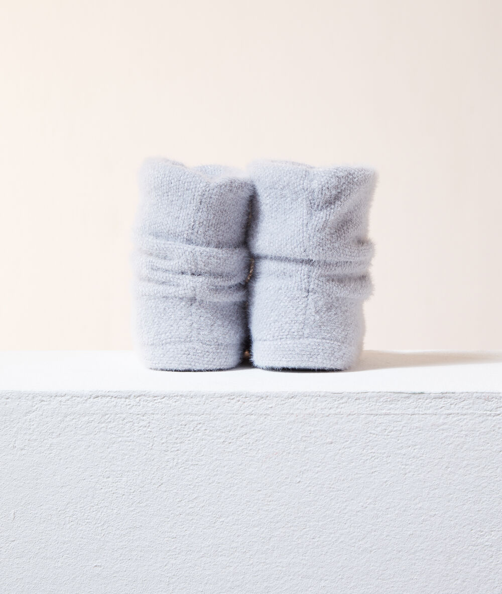 Boot slippers grey.