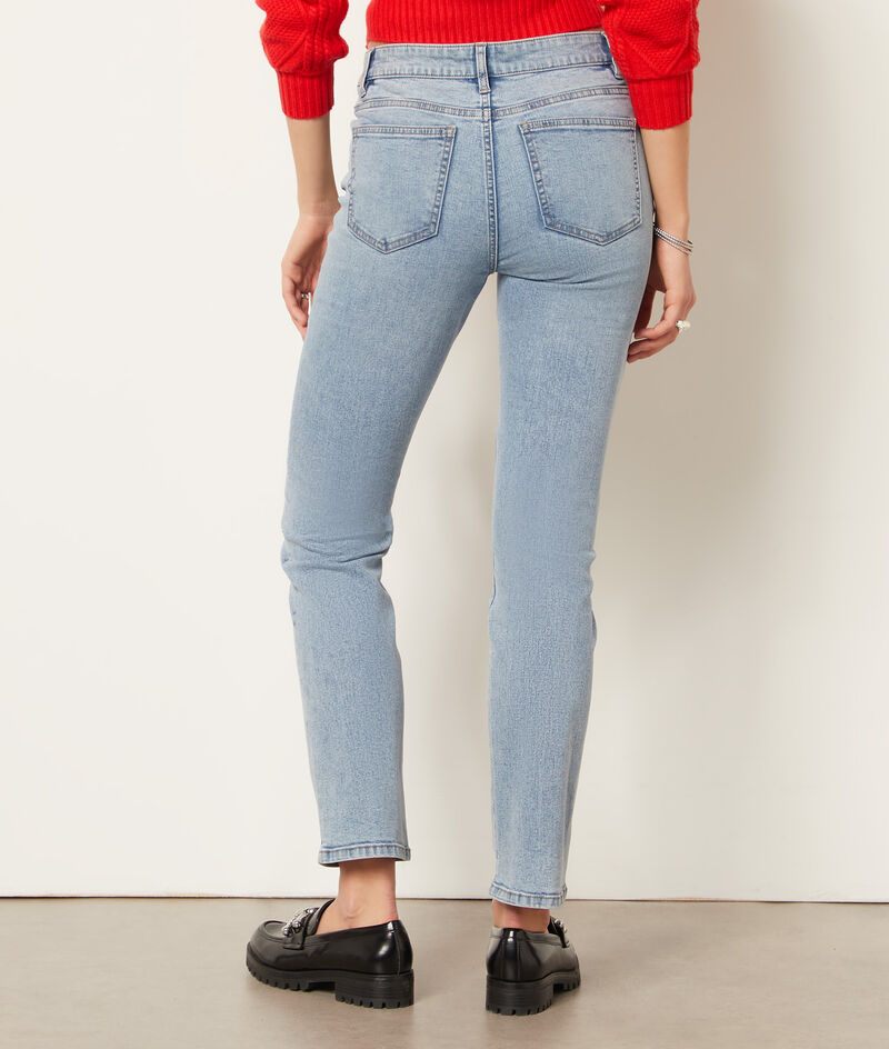 Slim Jeans;${refinementColor}