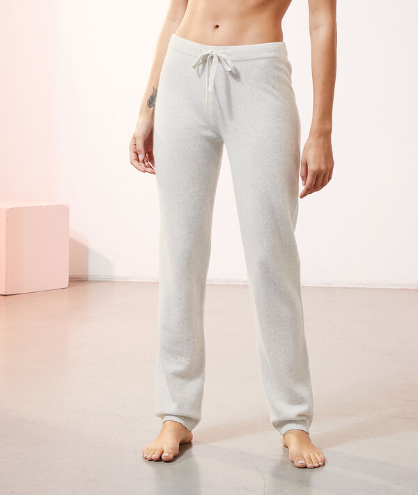 Cashmere trousers;${refinementColor}