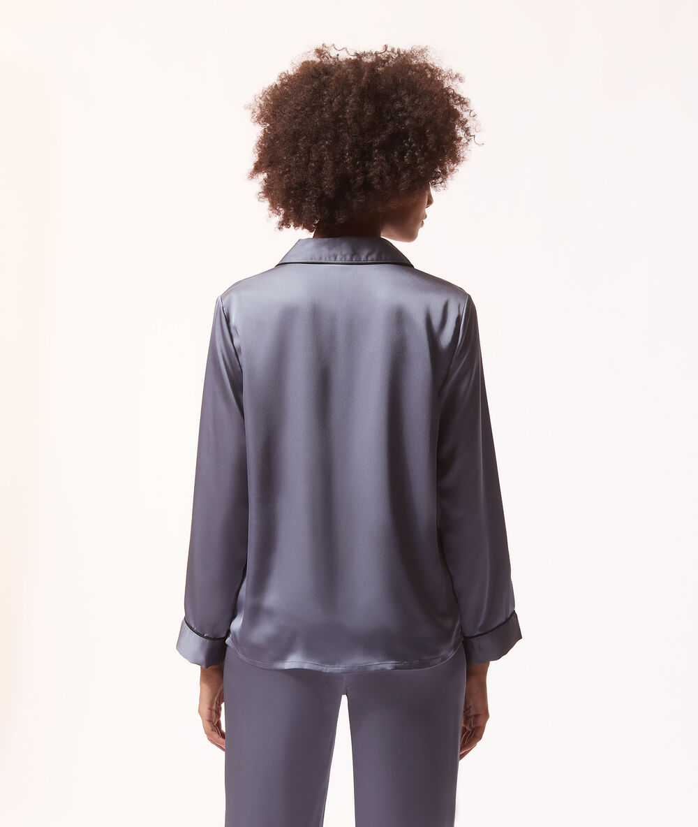 Chemise pyjama d'homme satin&eacute;e bleu.