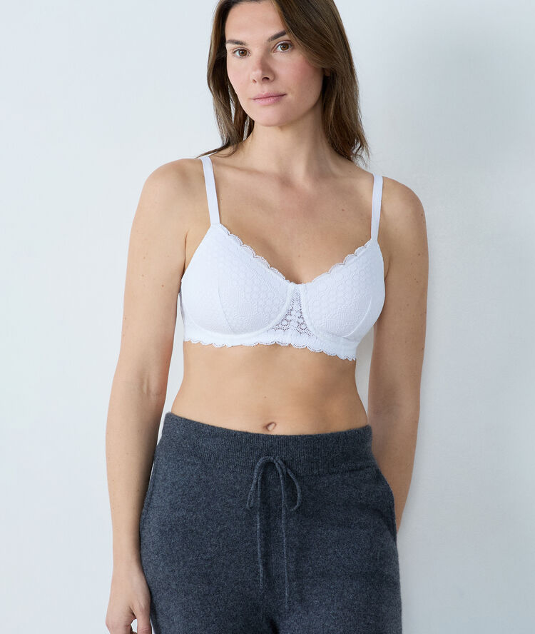 Post-masectomy light padded bra white.