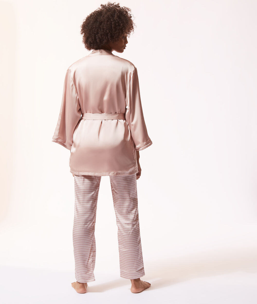 Pyjama 3 pi&egrave;ces imprim&eacute; satin&eacute; rose poudre.