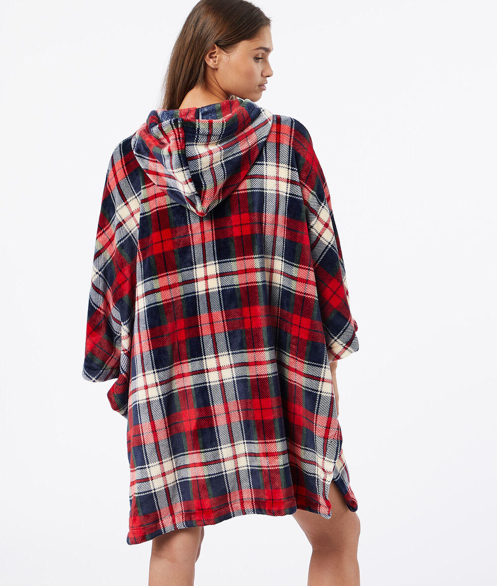 Hooded poncho;${refinementColor}
