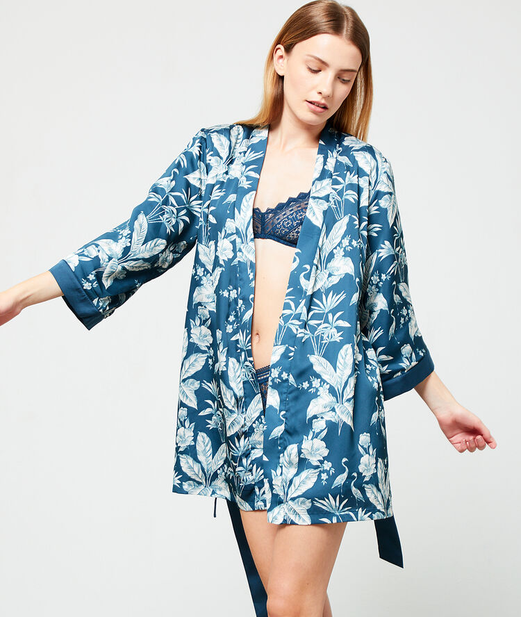 Satin kimono blue.