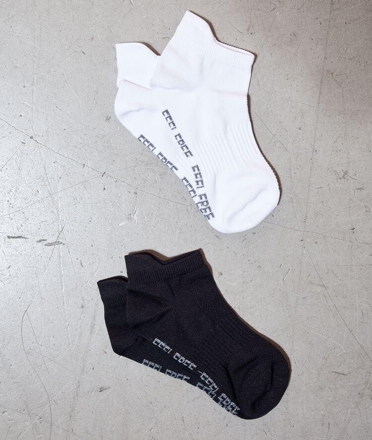 Chaussettes de sport noir.