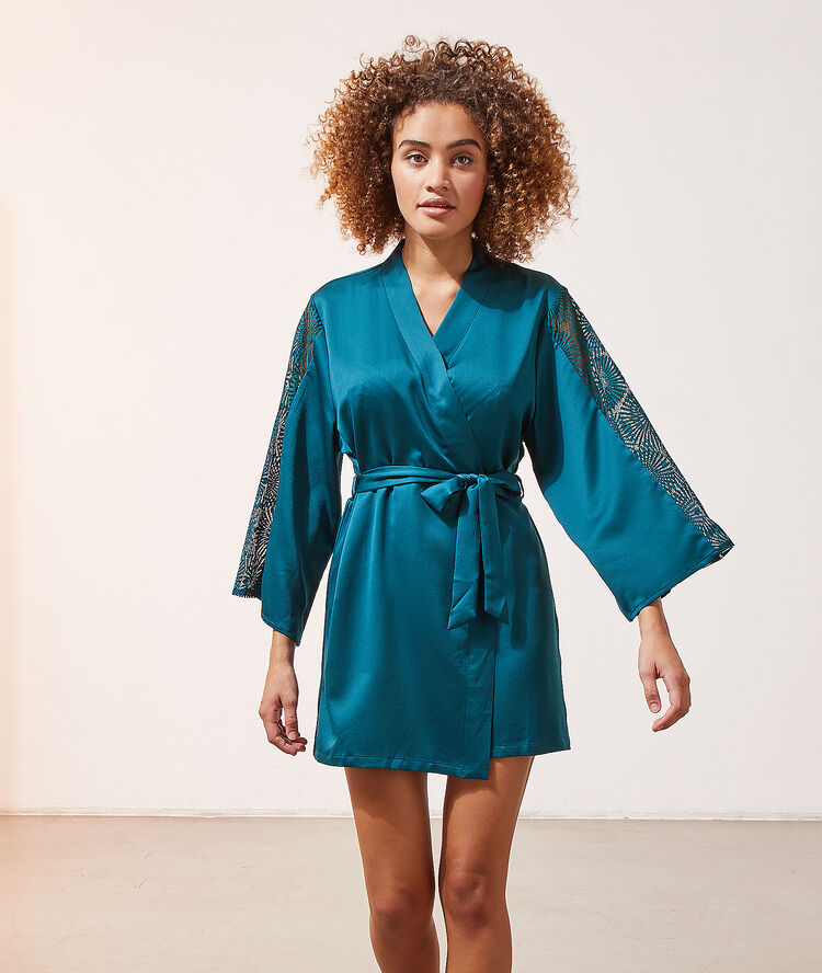 D&eacute;shabill&eacute; avec dentelle bleu canard.