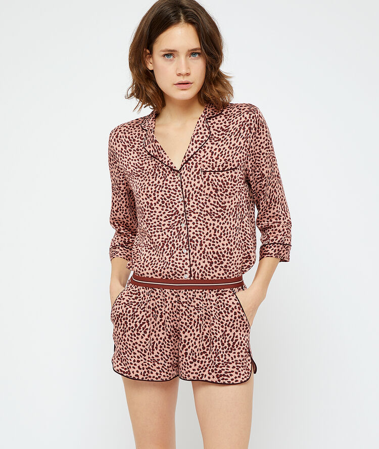 Short imprim&eacute; rose.