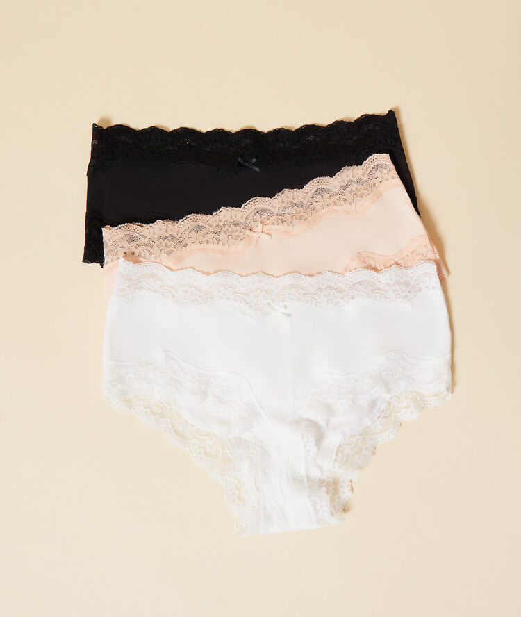 Pack of 3 cotton shorts multi-color.