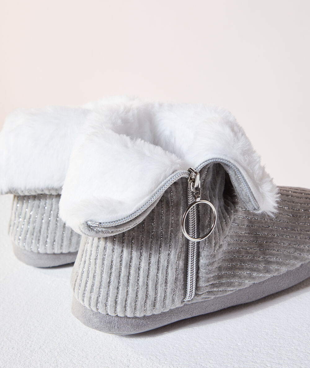 Fur lined booties with zip fastening charcoal grey.