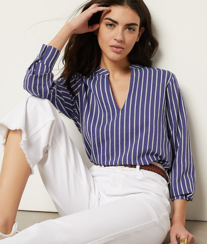 Striped blouse;${refinementColor}