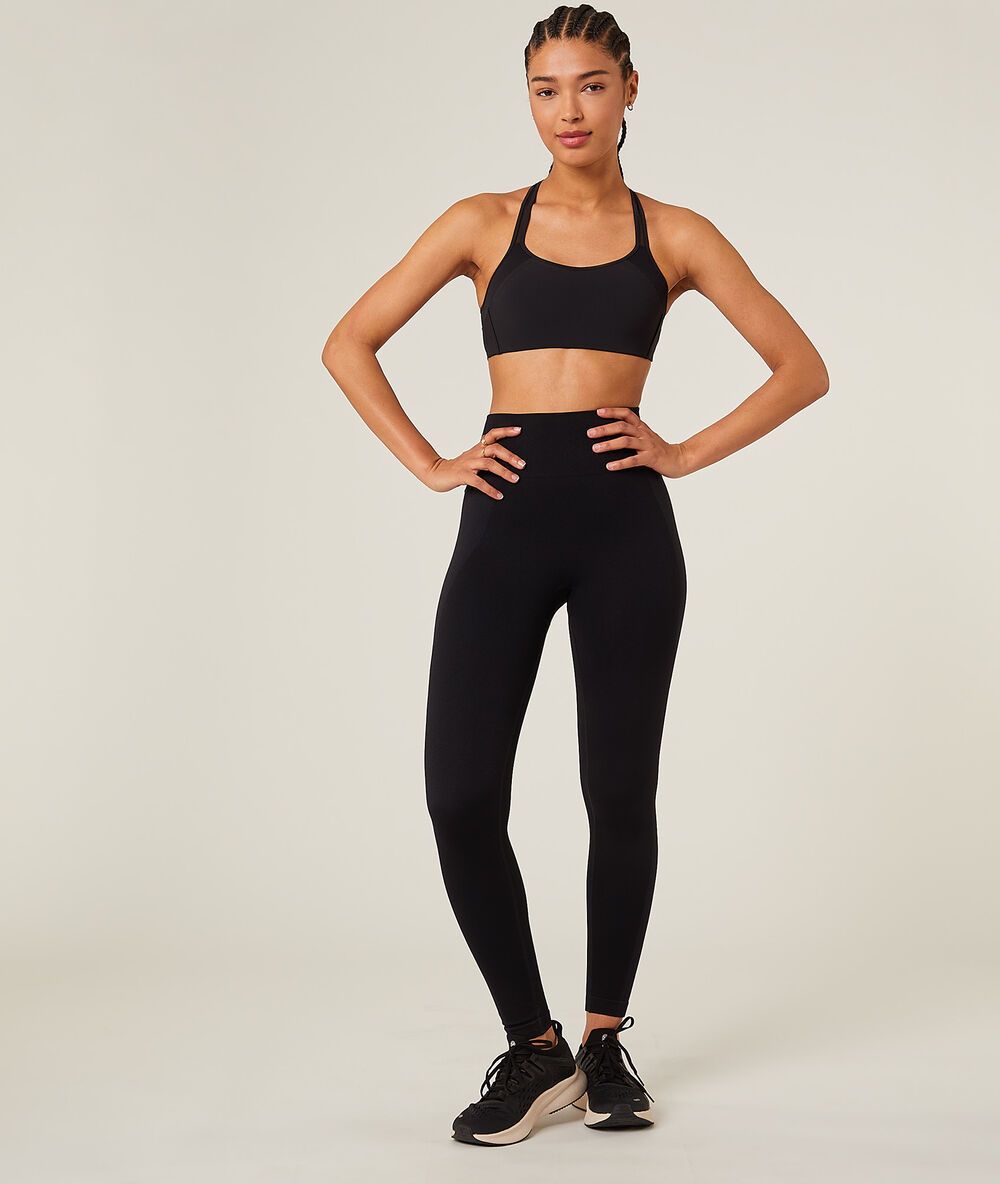Long yoga leggings black.