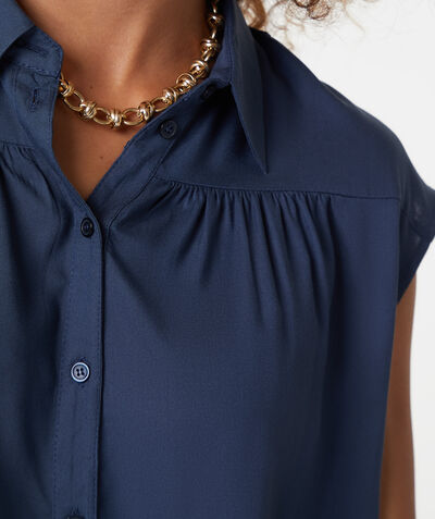 Short sleeve blouse;${refinementColor}