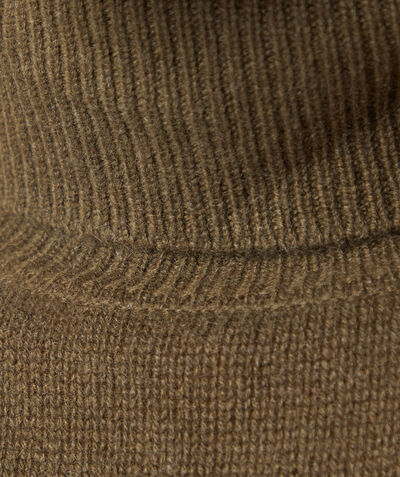 100% recycled cashemere turtleneck sweater;${refinementColor}