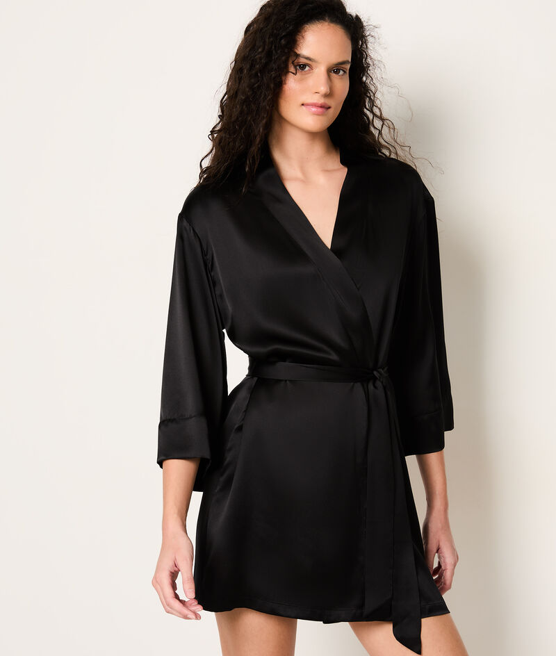 Silk Robe;${refinementColor}