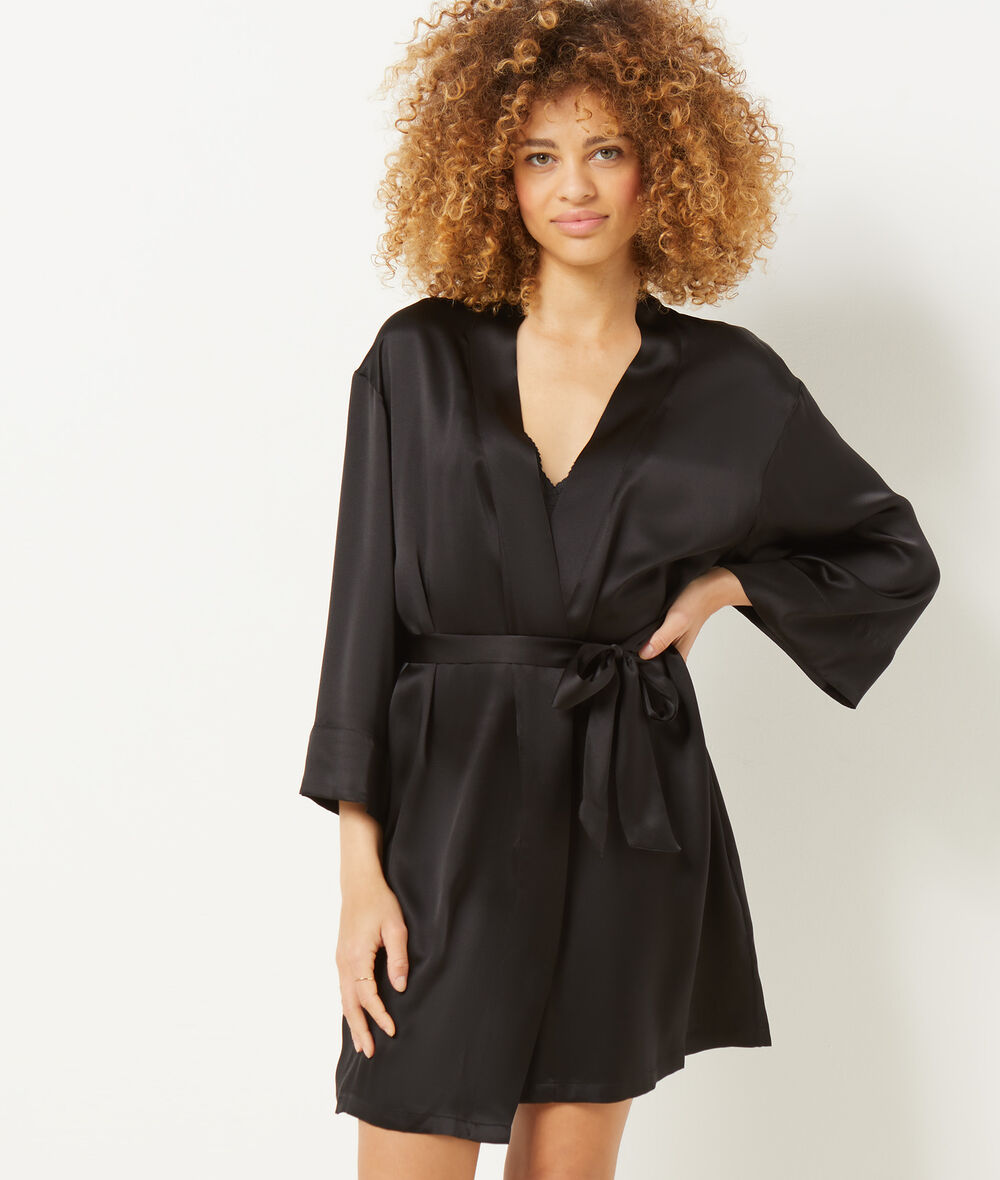 Silk robe;${refinementColor}