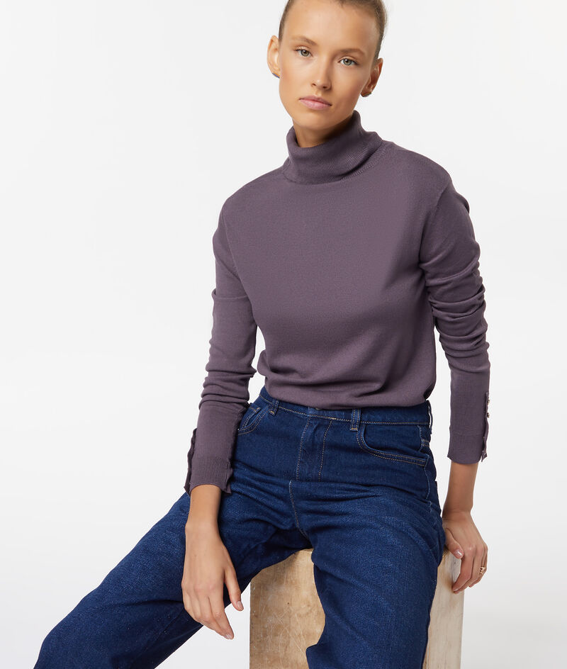 Fine knit turtleneck sweater;${refinementColor}