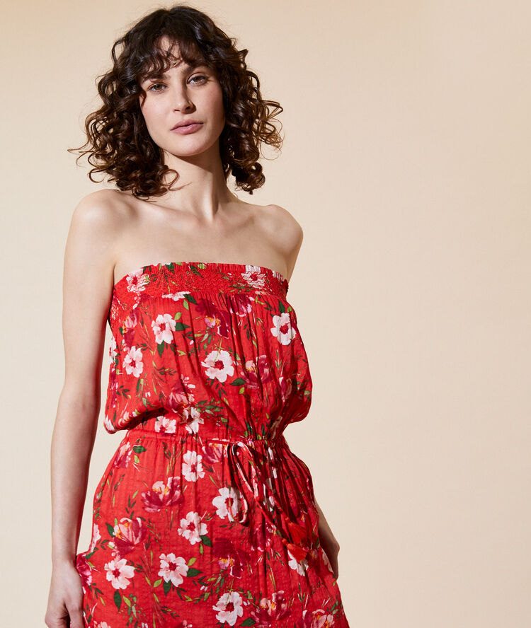 Robe longue imprimé floral rouge.