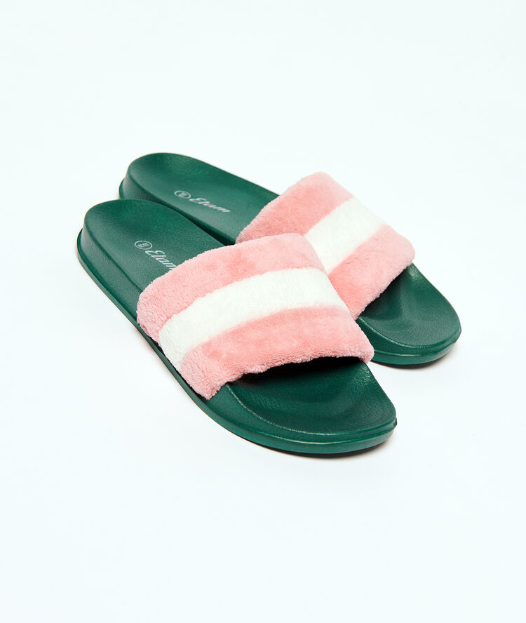 Slider slippers pink.