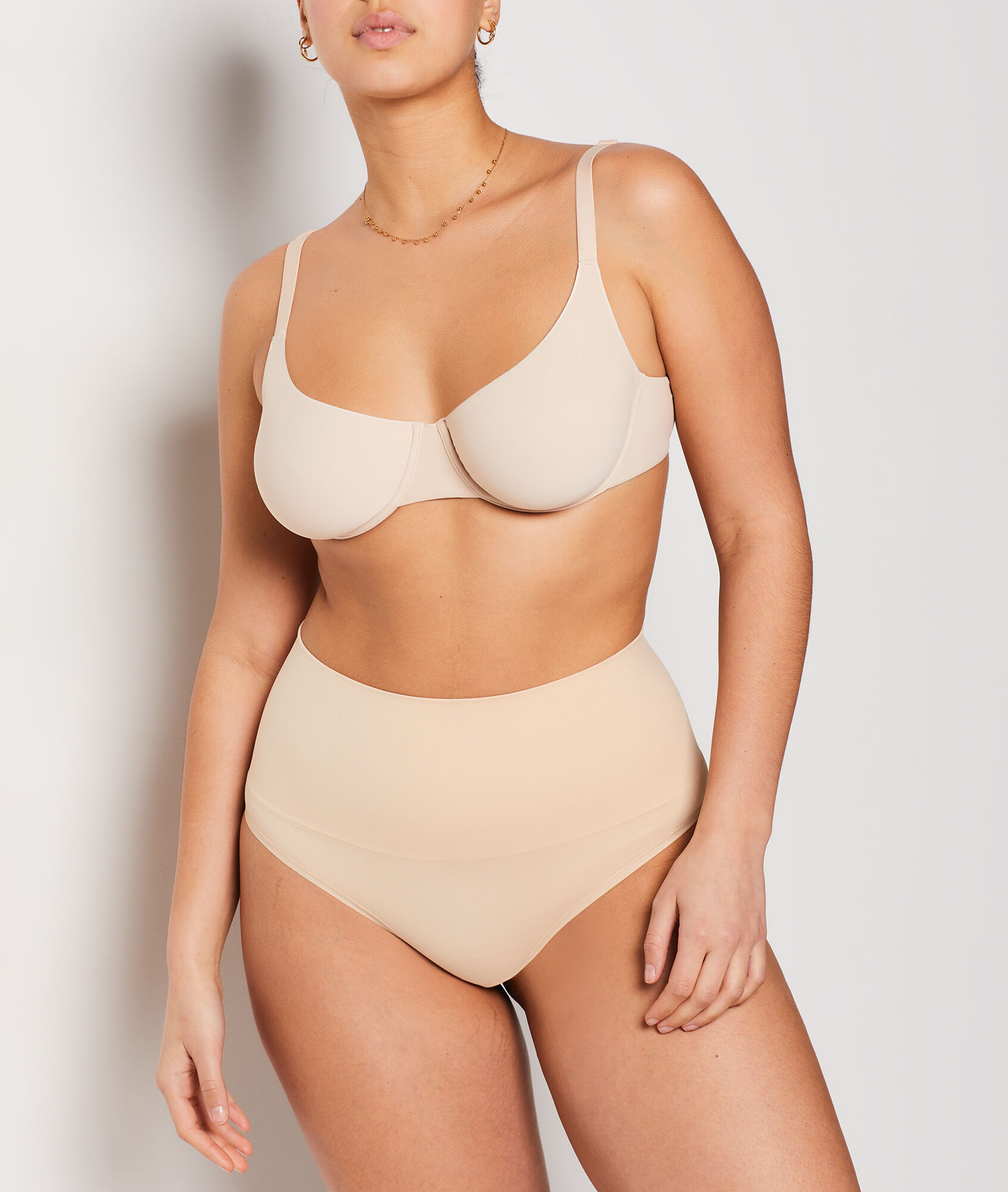 High waist shapewear thong medium support POWER BEIGE ETAM