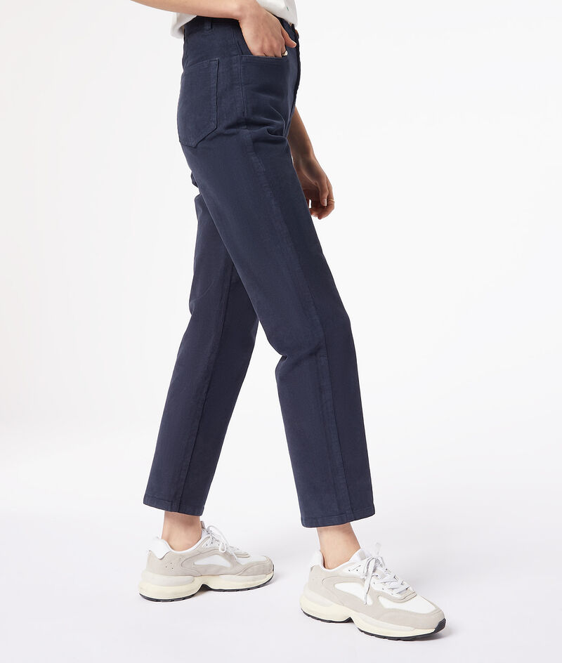 Ribbed straight cut pants;${refinementColor}