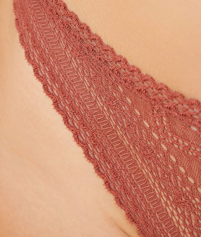 Lace Thong;${refinementColor}
