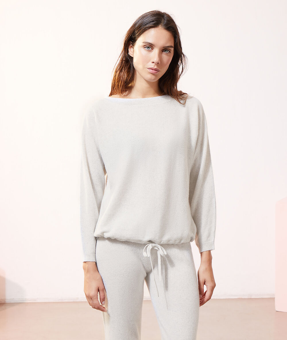 Cashmere sweatshirt off white.