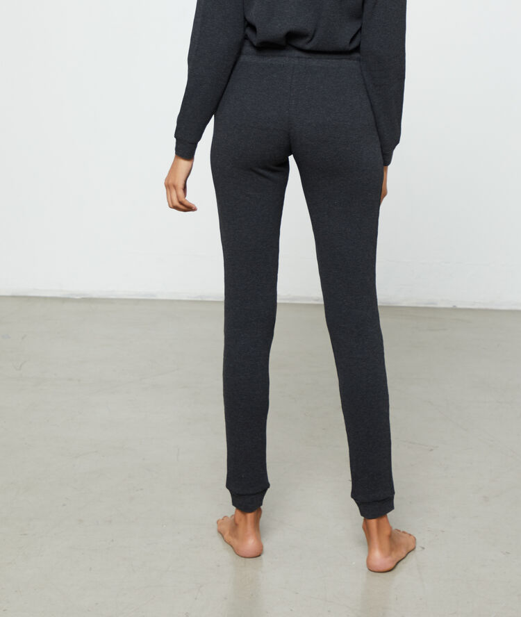 Pantalon homewear slim fit gris.