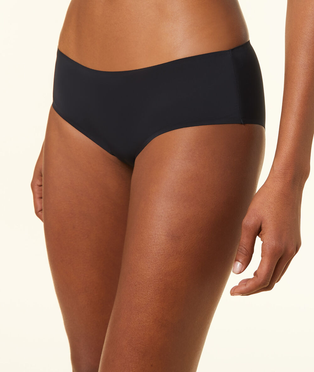 Microfiber shorts black.